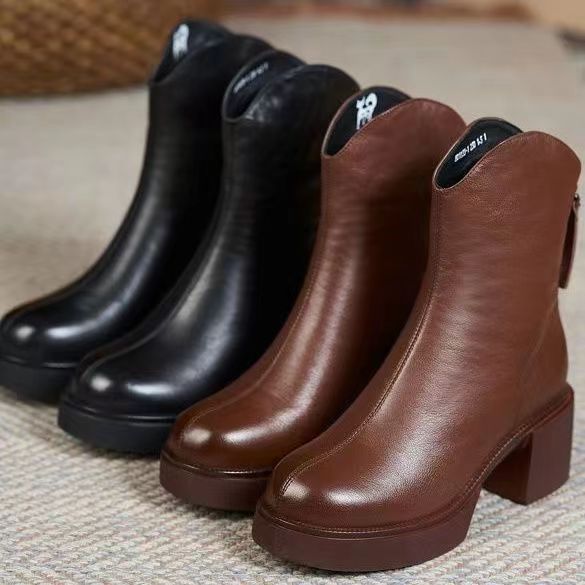 Bottines Martin à talon épais en cuir